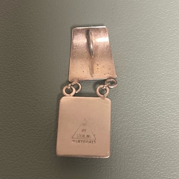 MANYGOATS Signed Native American Turquoise Inlay Necklace Pendant - Picture 9 of 10